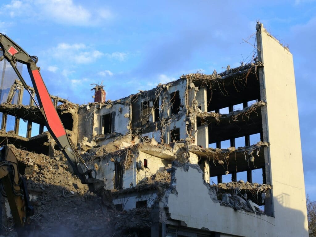 Building Replacement vs. Renovation: Which is the Better Choice for Your Property?